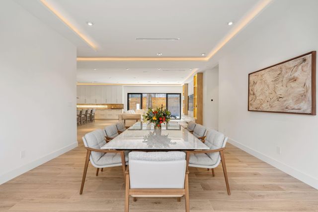 46 W Broad Oaks Dr, Houston, TX 77056