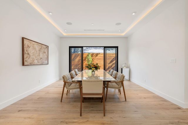 46 W Broad Oaks Dr, Houston, TX 77056