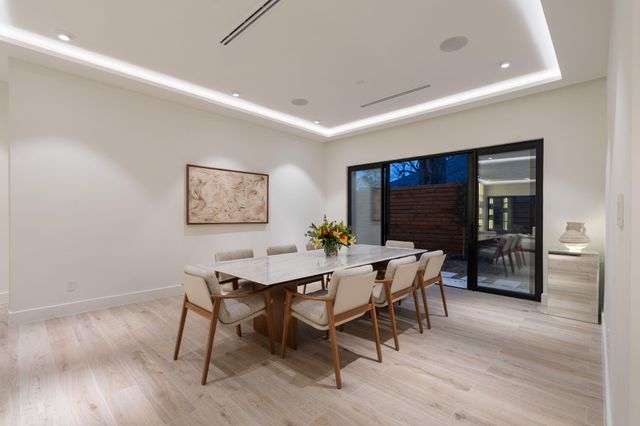 46 W Broad Oaks Dr, Houston, TX 77056