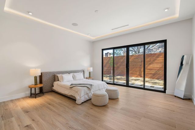 46 W Broad Oaks Dr, Houston, TX 77056