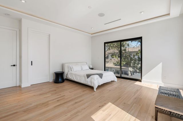 46 W Broad Oaks Dr, Houston, TX 77056