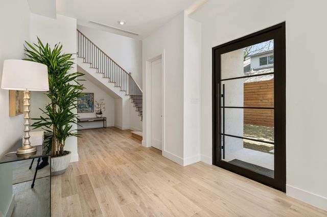 46 W Broad Oaks Dr, Houston, TX 77056