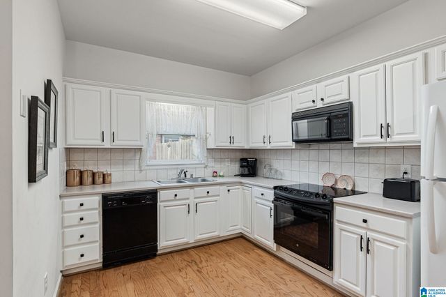 1155 BERWICK ROAD, Hoover, AL 35242