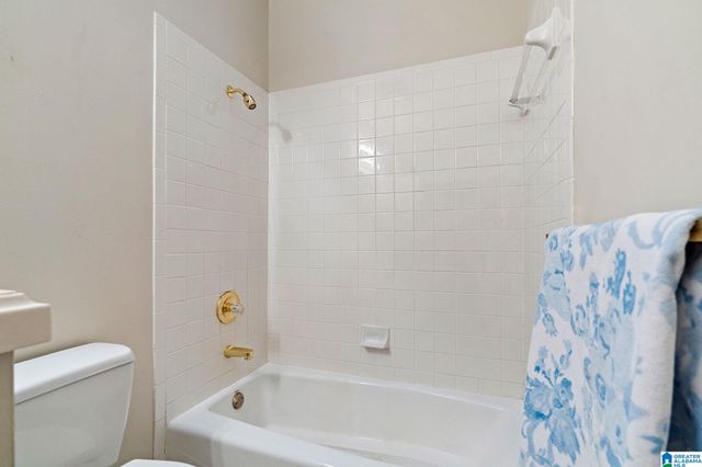 1155 BERWICK ROAD, Hoover, AL 35242