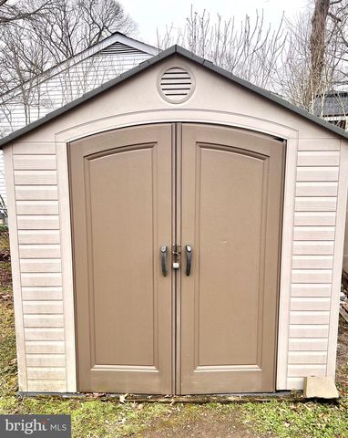 550 WHITE SANDS DR, Lusby, MD 20657