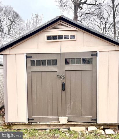 550 WHITE SANDS DR, Lusby, MD 20657