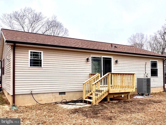 550 WHITE SANDS DR, Lusby, MD 20657