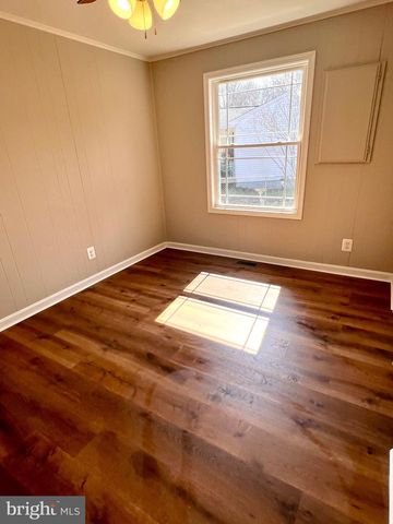 550 WHITE SANDS DR, Lusby, MD 20657