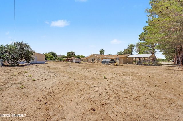 3625 Paradise Lane, Las Cruces, NM 88007