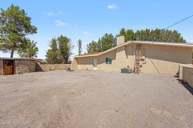 3625 Paradise Lane, Las Cruces, NM 88007