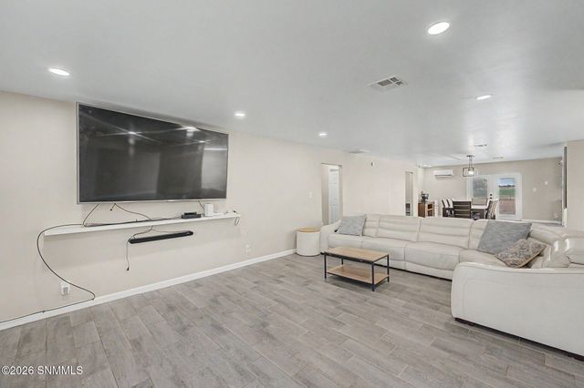 3625 Paradise Lane, Las Cruces, NM 88007