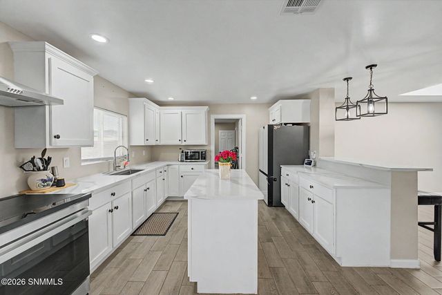 3625 Paradise Lane, Las Cruces, NM 88007