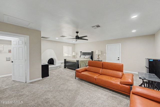 3625 Paradise Lane, Las Cruces, NM 88007