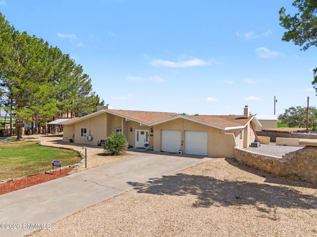 3625 Paradise Lane, Las Cruces, NM 88007