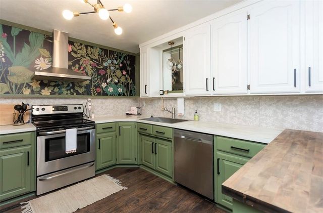 6 Lambeth Circle, Bella Vista, AR 72714