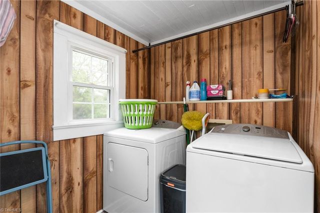 206 Village Avenue, Randleman, NC 27317