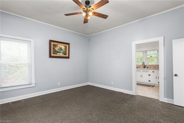 206 Village Avenue, Randleman, NC 27317