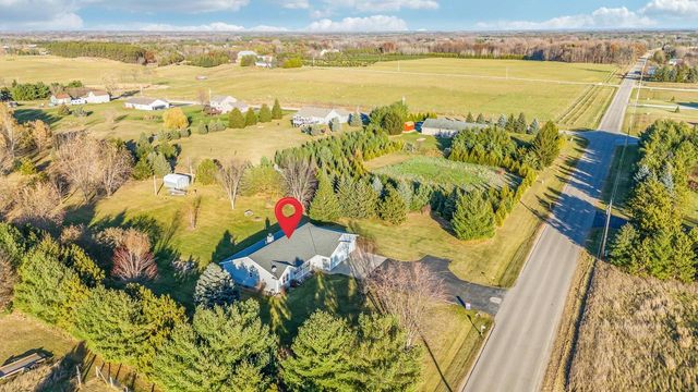 7538 S CHASE ROAD, Pulaski, WI 54162
