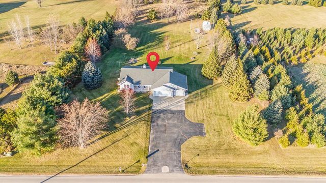 7538 S CHASE ROAD, Pulaski, WI 54162