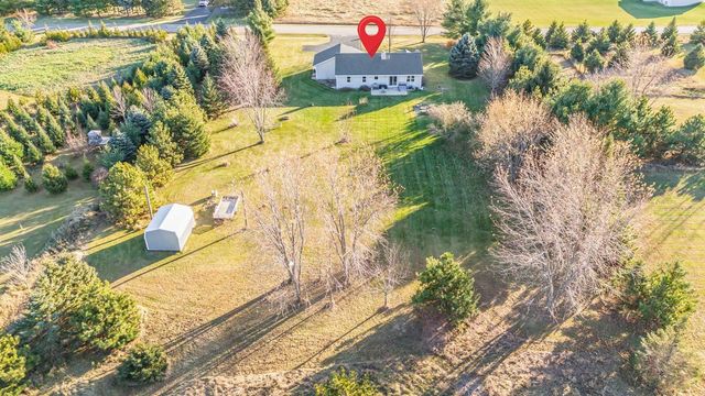 7538 S CHASE ROAD, Pulaski, WI 54162