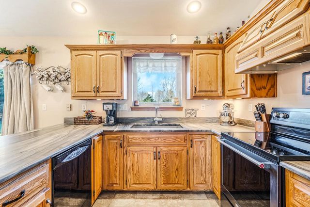 7538 S CHASE ROAD, Pulaski, WI 54162