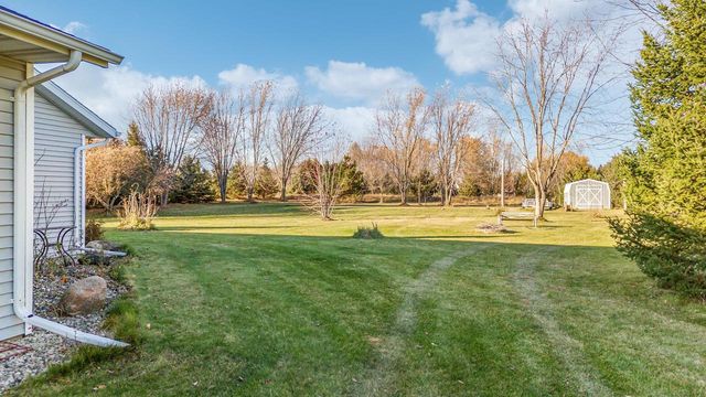 7538 S CHASE ROAD, Pulaski, WI 54162