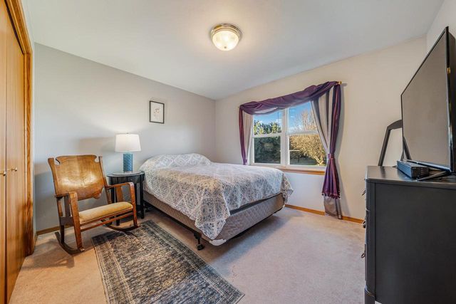 7538 S CHASE ROAD, Pulaski, WI 54162