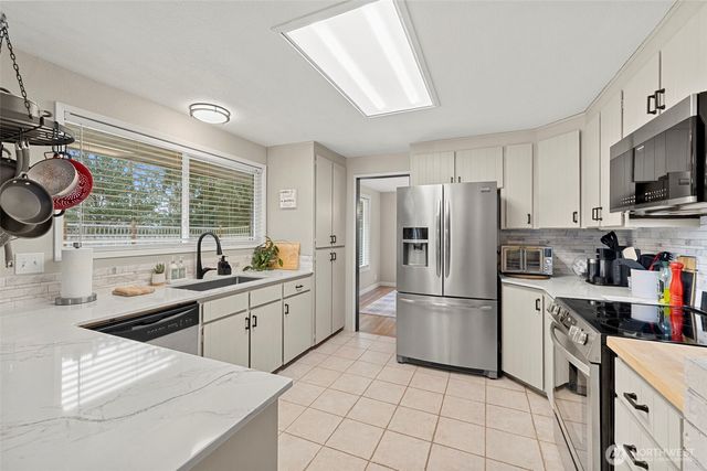 621 Parker Road, Coupeville, WA 98239