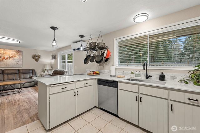 621 Parker Road, Coupeville, WA 98239