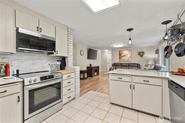 621 Parker Road, Coupeville, WA 98239