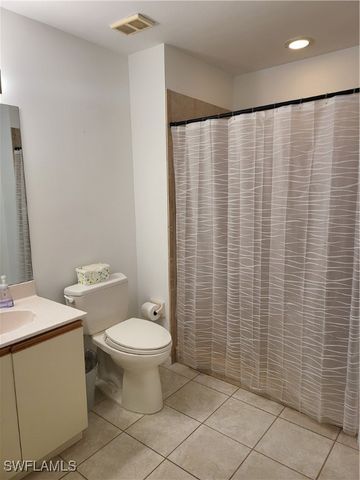 575 augusta BLVD 8, Naples, FL 34113