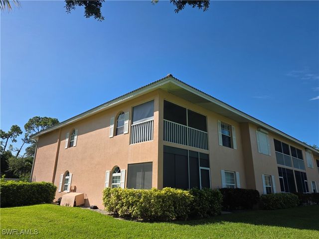 575 augusta BLVD 8, Naples, FL 34113