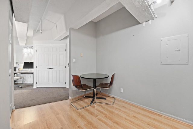 270 E Highland AVENUE #715, Milwaukee, WI 53202