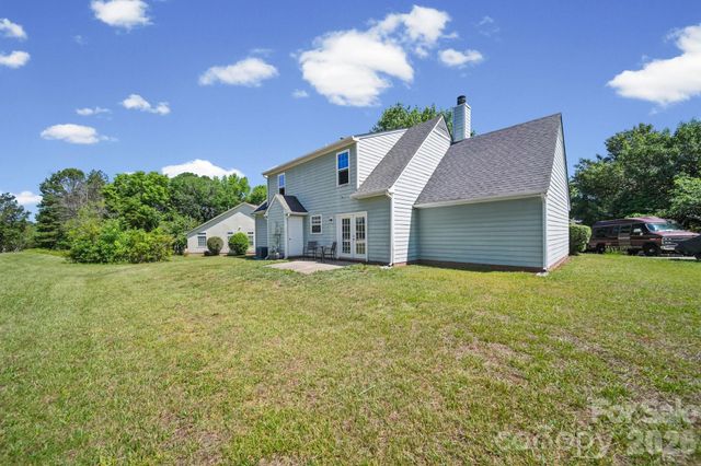 2726 Haversham Court, Charlotte, NC 28216