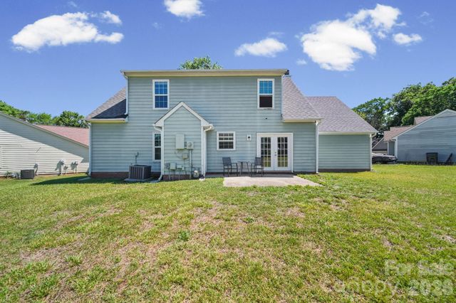 2726 Haversham Court, Charlotte, NC 28216