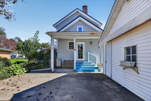 218 Exchange Street, Marshall, MI 49068