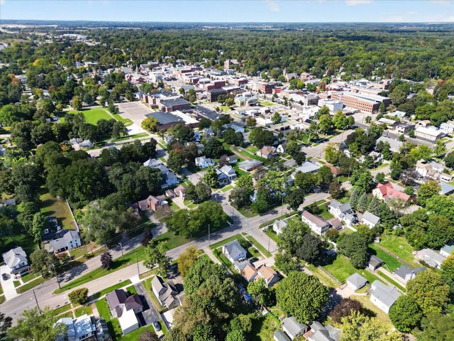 218 Exchange Street, Marshall, MI 49068