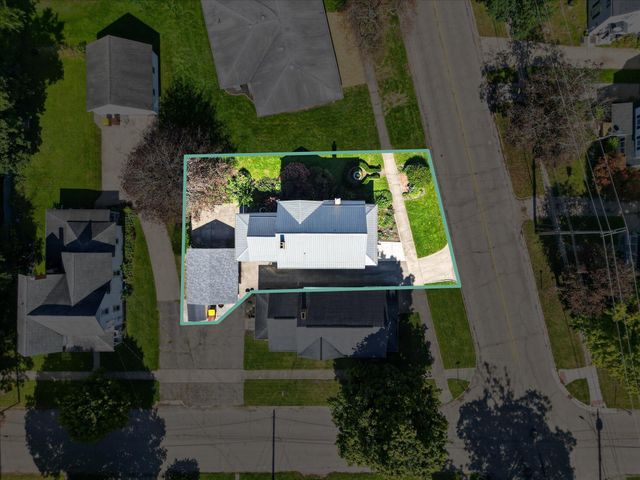 218 Exchange Street, Marshall, MI 49068