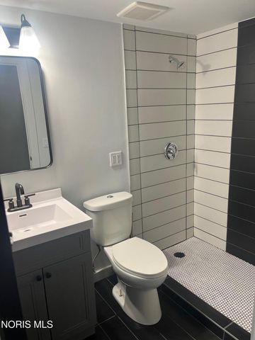 611 Greenfield Drive, Maumee, OH 43537