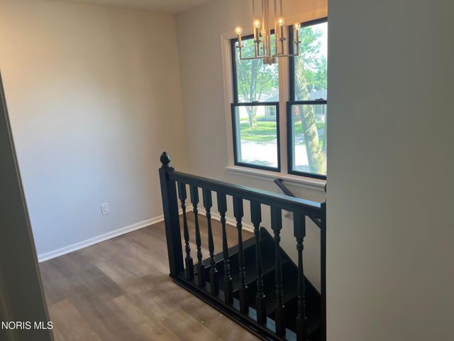 611 Greenfield Drive, Maumee, OH 43537