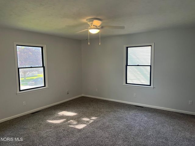 611 Greenfield Drive, Maumee, OH 43537