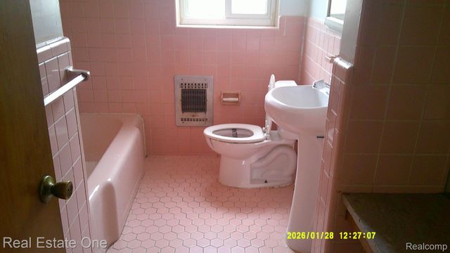 20435 Basil Street, Detroit, MI 48235