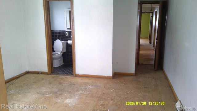 20435 Basil Street, Detroit, MI 48235