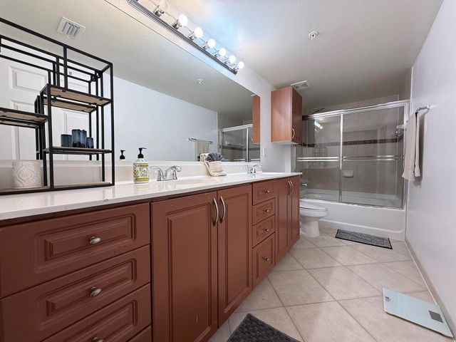6378 Emerald Dunes Drive 301, West Palm Beach, FL 33411