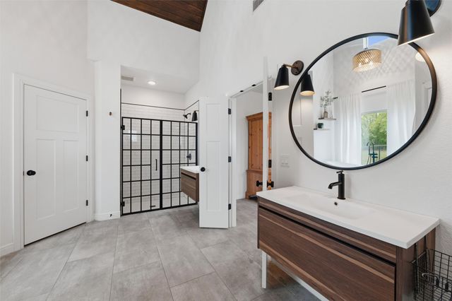 434 Sandstone Court, Sunset, TX 76270