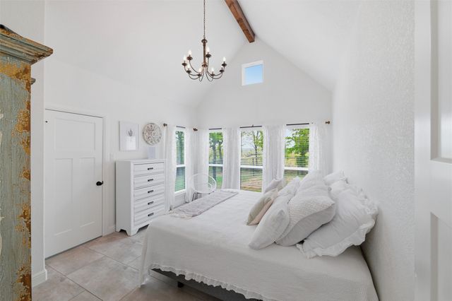 434 Sandstone Court, Sunset, TX 76270