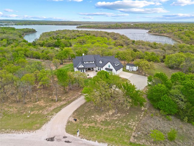 434 Sandstone Court, Sunset, TX 76270