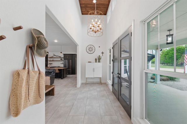 434 Sandstone Court, Sunset, TX 76270