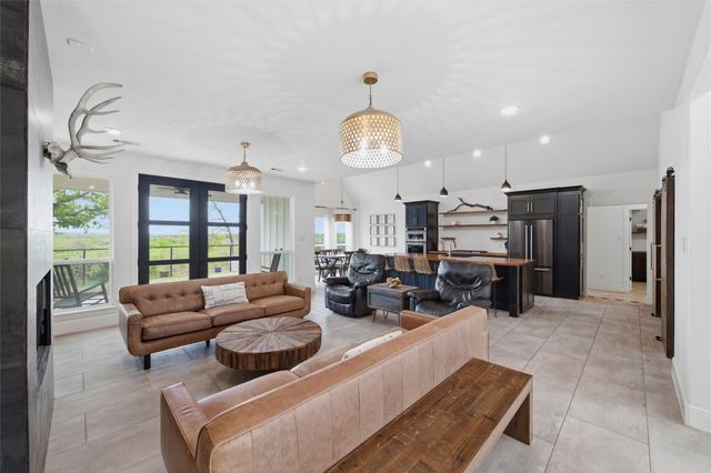 434 Sandstone Court, Sunset, TX 76270