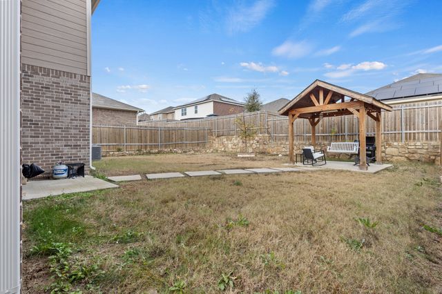 7645 Thunder River Road, Fort Worth, TX 76120